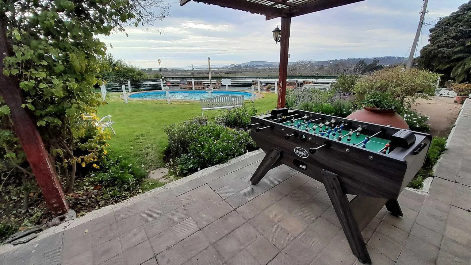 Terraza y mesa de juegos